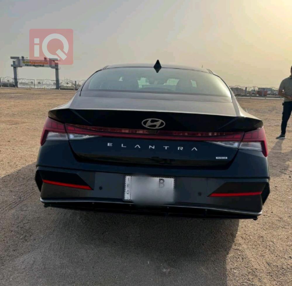 هیوندای ئەلەنترا